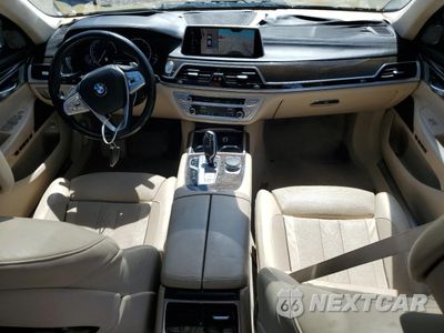 Zdjęcie 8 z 12 samochodu: 2016 BMW 750 I VIN:WBA7F0C52GGL99464 - miniatura