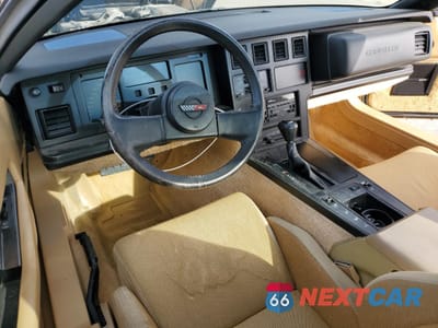 Zdjęcie 8 z 15 samochodu: 1985 CHEVROLET CORVETTE VIN:1G1YY0781F5128808 - miniatura