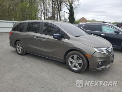 Czwarte zdjęcie samochodu z boku: 2018 HONDA ODYSSEY VIN:5FNRL6H70JB036664 - miniatura