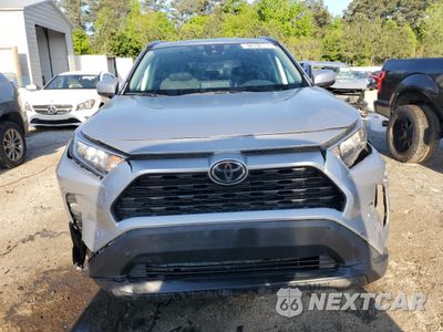 Piąte zdjęcie samochodu w środku: 2021 TOYOTA RAV4 XLE VIN:2T3W1RFV6MC127420 - miniatura
