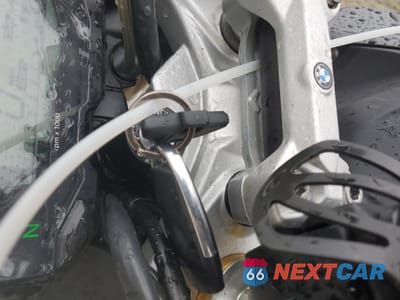 Zdjęcie 8 z 10 samochodu: 2021 BMW G310 R VIN:WB30G430XMRA10574 - miniatura