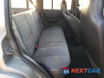 Zdjęcie 11 z 15 samochodu: 2000 JEEP CHEROKEE SPORT VIN:1J4FF48S5YL273686 - miniatura