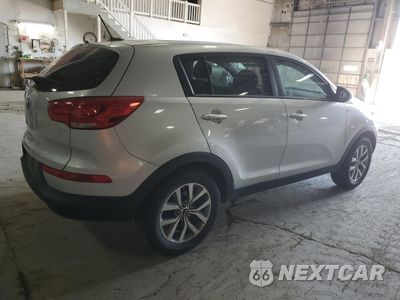 Trzecie zdjęcie samochodu z tyłu: 2015 KIA SPORTAGE LX VIN:KNDPBCACXF7758186 - miniatura