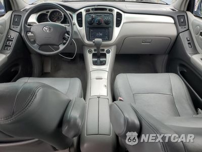 Zdjęcie 8 z 13 samochodu: 2004 TOYOTA HIGHLANDER VIN:JTEEP21A040012221 - miniatura