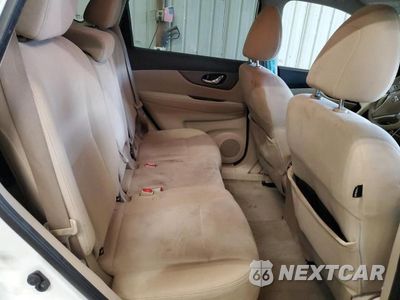 Zdjęcie 11 z 13 samochodu: 2015 NISSAN ROGUE S VIN:KNMAT2MVXFP566504 - miniatura