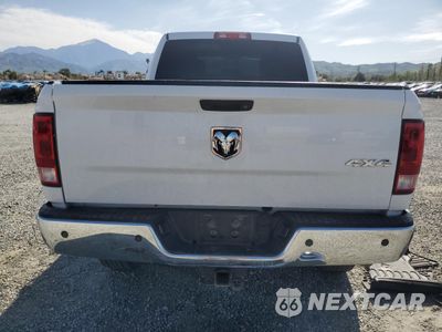 Zdjęcie 6 z 16 samochodu: 2018 RAM 2500 ST VIN:3C6UR5CL1JG419487 - miniatura