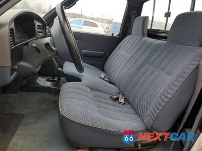 Zdjęcie 7 z 14 samochodu: 1994 TOYOTA PICKUP 1/2 TON SHORT WHEELBASE DX VIN:4TARN01P9RZ199171 - miniatura