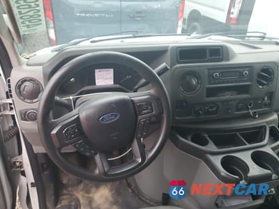 Zdjęcie 8 z 12 samochodu: 2021 FORD ECONOLINE E350 SUPER DUTY CUTAWAY VAN VIN:1FDWE3FN3MDC16001 - miniatura