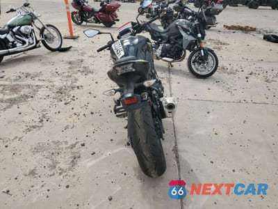 Czwarte zdjęcie samochodu z boku: 2024 KAWASAKI ZR900 F VIN:ML5ZRDF15RDA70214 - miniatura