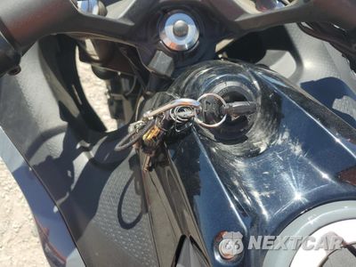 Zdjęcie 8 z 9 samochodu: 2018 KAWASAKI EX650 F VIN:JKAEXEK18JDA13414 - miniatura