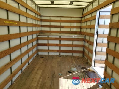 Zdjęcie 10 z 13 samochodu: 2021 RAM TRUCKS 5500 - BOX TRUCK VIN:3C7WRMDJ8MG613739 - miniatura