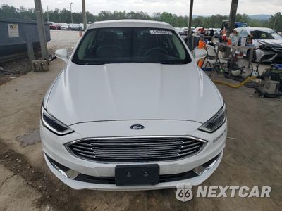 Piąte zdjęcie samochodu w środku: 2018 FORD FUSION SE HYBRID VIN:3FA6P0LU7JR178452 - miniatura