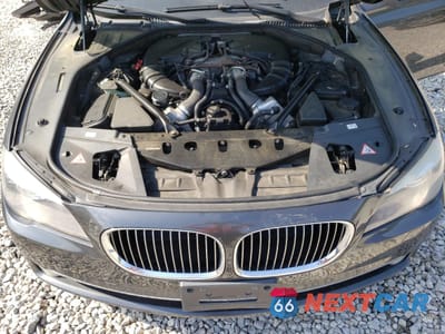 Zdjęcie 11 z 12 samochodu: 2011 BMW 750 XI VIN:WBAKC6C50BC394043 - miniatura