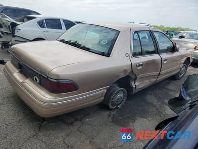 Trzecie zdjęcie samochodu z tyłu: 1996 MERCURY GRAND MARQUIS GS VIN:2MELM74W7TX671873 - miniatura
