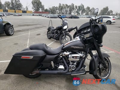 2017 HARLEY-DAVIDSON FLHXS STREET GLIDE SPECIAL 1HD1KRC18HB620357 - główne zdjęcie licytacji z USA - miniatura