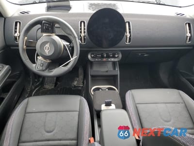 Zdjęcie 8 z 14 samochodu: 2025 MINI COUNTRYMAN S ALL4 VIN:WMZ23GA00S7P60432 - miniatura
