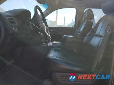 Zdjęcie 7 z 13 samochodu: 2008 GMC YUKON XL DENALI VIN:1GKFK66818J193676 - miniatura