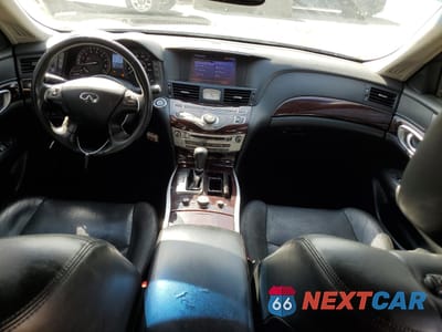 Zdjęcie 8 z 14 samochodu: 2013 INFINITI M37 VIN:JN1BY1AP1DM514203 - miniatura