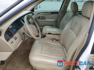 Zdjęcie 7 z 12 samochodu: 2006 LINCOLN TOWN CAR SIGNATURE VIN:1LNHM81W36Y605340 - miniatura