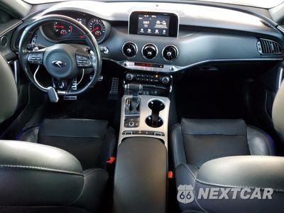 Zdjęcie 8 z 15 samochodu: 2018 KIA STINGER GT VIN:KNAE35LC1J6032029 - miniatura