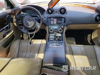 Zdjęcie 8 z 13 samochodu: 2014 JAGUAR XJL PORTFOLIO VIN:SAJWA2GZ2E8V61219 - miniatura