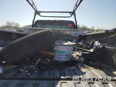 Zdjęcie 10 z 12 samochodu: 2001 CHEVROLET SILVERADO K1500 VIN:1GCEK14T41E104991 - miniatura