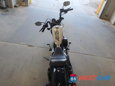 Zdjęcie 6 z 10 samochodu: 2018 HARLEY-DAVIDSON XL1200 XS VIN:1HD1LR32XJC426936 - miniatura