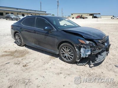 Czwarte zdjęcie samochodu z boku: 2021 TOYOTA CAMRY SE VIN:4T1G11AK0MU428968 - miniatura