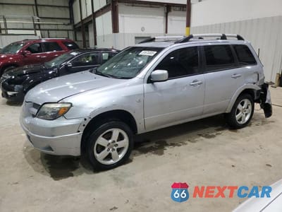 2005 MITSUBISHI OUTLANDER LIMITED JA4LZ81F35U027000 - główne zdjęcie licytacji z USA - miniatura