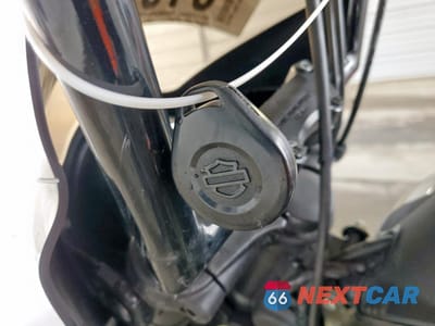 Zdjęcie 8 z 9 samochodu: 2016 HARLEY-DAVIDSON FXDB DYNA STREET BOB VIN:1HD1GXM10GC303492 - miniatura