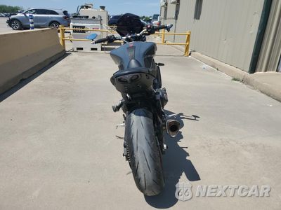 Czwarte zdjęcie samochodu z boku: 2021 YAMAHA MT09 VIN:JYARN71E0MA000782 - miniatura
