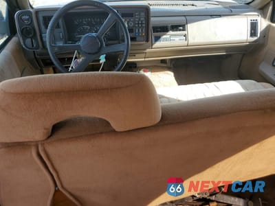 Zdjęcie 8 z 13 samochodu: 1993 GMC SIERRA K3500 VIN:1GTHK33F6PJ709177 - miniatura