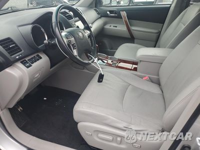 Zdjęcie 7 z 13 samochodu: 2011 TOYOTA HIGHLANDER HYBRID LIMITED VIN:JTEDC3EH8B2001862 - miniatura