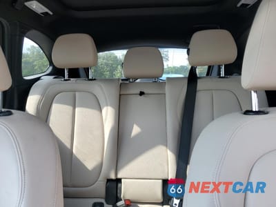 Zdjęcie 10 z 14 samochodu: 2021 BMW X1 SDRIVE28I VIN:WBXJG7C09M5S67931 - miniatura