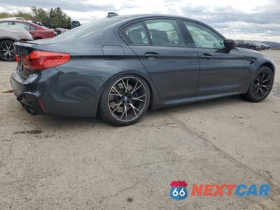 Trzecie zdjęcie samochodu z tyłu: 2019 BMW M5 VIN:WBSJF0C56KB448351 - miniatura