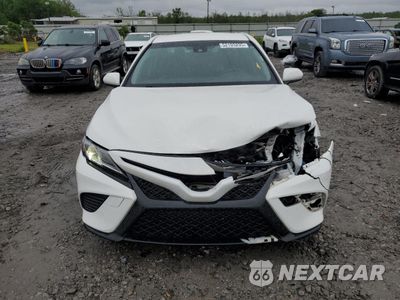Piąte zdjęcie samochodu w środku: 2018 TOYOTA CAMRY L VIN:JTNB11HK2J3020215 - miniatura