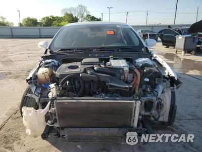 Piąte zdjęcie samochodu w środku: 2018 FORD FUSION SE HYBRID VIN:3FA6P0LU7JR118641 - miniatura