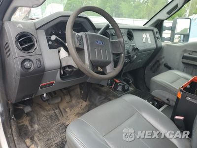 Zdjęcie 8 z 12 samochodu: 2012 FORD F450 SUPER DUTY VIN:1FDUF4GY3CEC07231 - miniatura