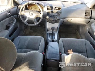 Zdjęcie 8 z 12 samochodu: 2005 HONDA ACCORD EX VIN:1HGCM56785A056466 - miniatura