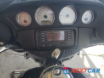 Zdjęcie 7 z 9 samochodu: 2016 HARLEY-DAVIDSON FLHX STREET GLIDE VIN:1HD1KBM1XGB622048 - miniatura