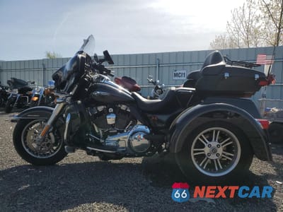 Trzecie zdjęcie samochodu z tyłu: 2015 HARLEY-DAVIDSON FLHTCUTG TRI GLIDE ULTRA VIN:1HD1MAL18FB859173 - miniatura