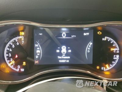 Zdjęcie 9 z 16 samochodu: 2018 JEEP GRAND CHEROKEE LAREDO VIN:1C4RJFAGXJC492085 - miniatura