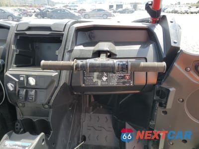 Zdjęcie 9 z 11 samochodu: 2021 KAWASAKI KRF 1000 D VIN:JKARFCD1XMB500861 - miniatura