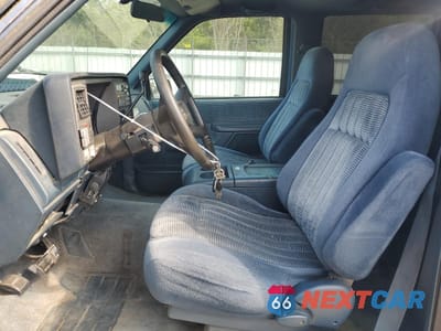 Zdjęcie 7 z 12 samochodu: 1994 CHEVROLET SUBURBAN C2500 VIN:1GNGC26F1RJ386147 - miniatura