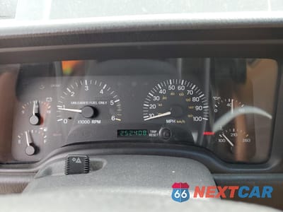 Zdjęcie 9 z 12 samochodu: 1998 JEEP CHEROKEE SPORT VIN:1J4FT68S6WL228807 - miniatura