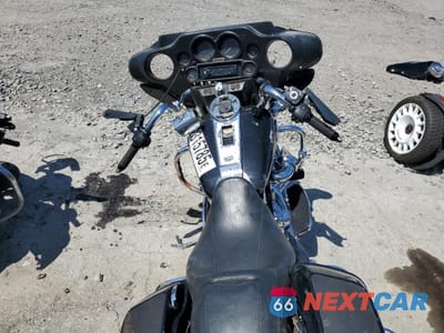 Zdjęcie 6 z 10 samochodu: 2005 HARLEY-DAVIDSON FLHTCUI VIN:1HD1FCW195Y688527 - miniatura