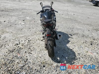 Czwarte zdjęcie samochodu z boku: 2018 KAWASAKI EX400 VIN:JKAEXKG17JDA06316 - miniatura