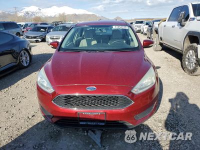 Piąte zdjęcie samochodu w środku: 2016 FORD FOCUS SE VIN:1FADP3F24GL234180 - miniatura