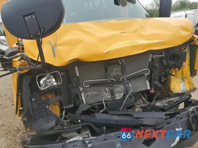 Zdjęcie 9 z 10 samochodu: 2017 CHEV EXPRESS G3500 VIN:1GB3GSBG5H1228889 - miniatura