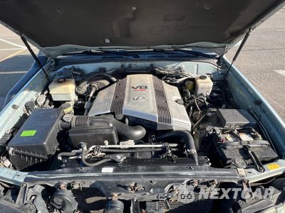 Zdjęcie 7 z 10 samochodu: 2005 LEXUS LX 470 VIN:JTJHT00W253551225 - miniatura
